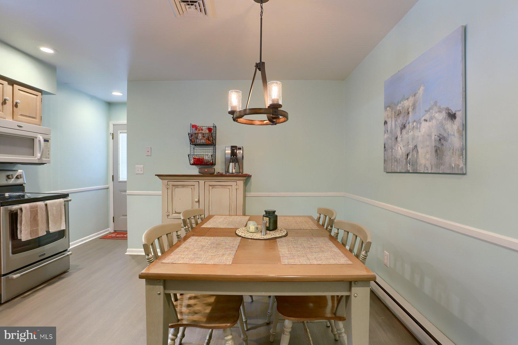 1114 Old Pond Road Harrisburg, PA 17112 - Photo 8 of 32