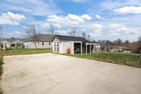 $399,000 | 459 Diane Loop, White Bluff, TN 37187