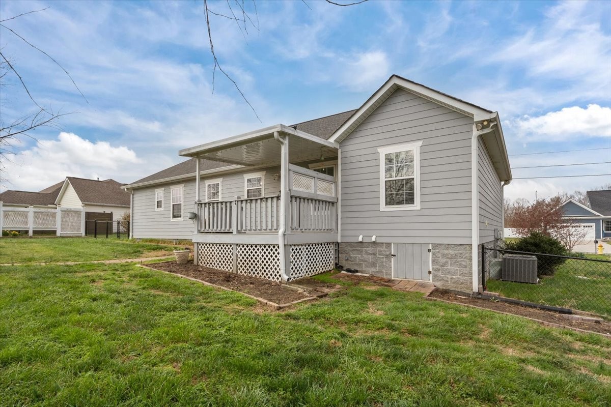 459 Diane Loop White Bluff, TN 37187 - Photo 35 of 35 a view of a house with a yard