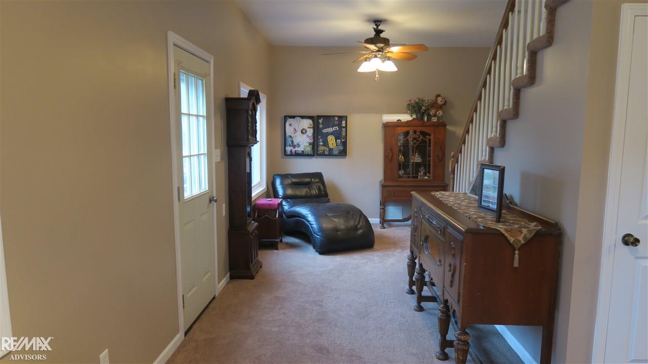 8217 Marsh Road Algonac, MI 48001 - Photo 33 of 42 50010163-32.JPG