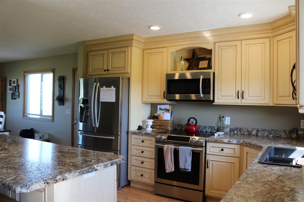 3875 West Fillmore Road Ithaca, MI 48847 - Photo 4 of 24 1853424-3.JPG