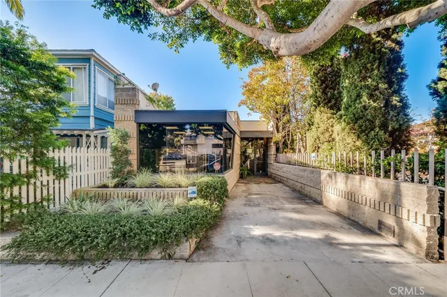 $4,150,000 | 385 2nd Street, Laguna Beach, CA 92651
