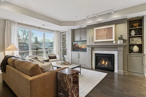 $550,000 | 3970 Wooddale Avenue South, Unit 201D, St. Louis Park, MN 55416