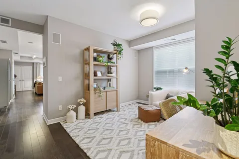 $550,000 | 3970 Wooddale Avenue South, Unit 201D, St. Louis Park, MN 55416