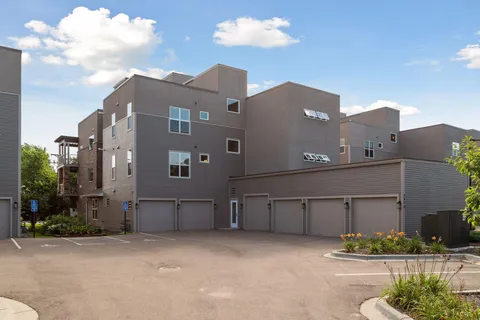 $550,000 | 3970 Wooddale Avenue South, Unit 201D, St. Louis Park, MN 55416