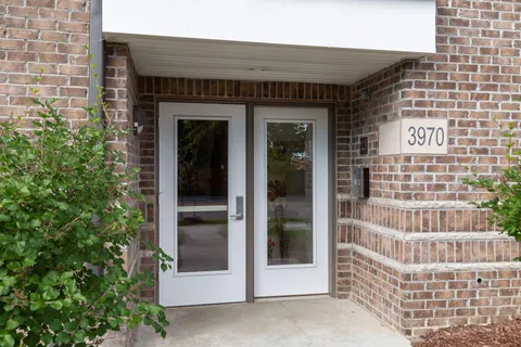 $550,000 | 3970 Wooddale Avenue South, Unit 201D, St. Louis Park, MN 55416
