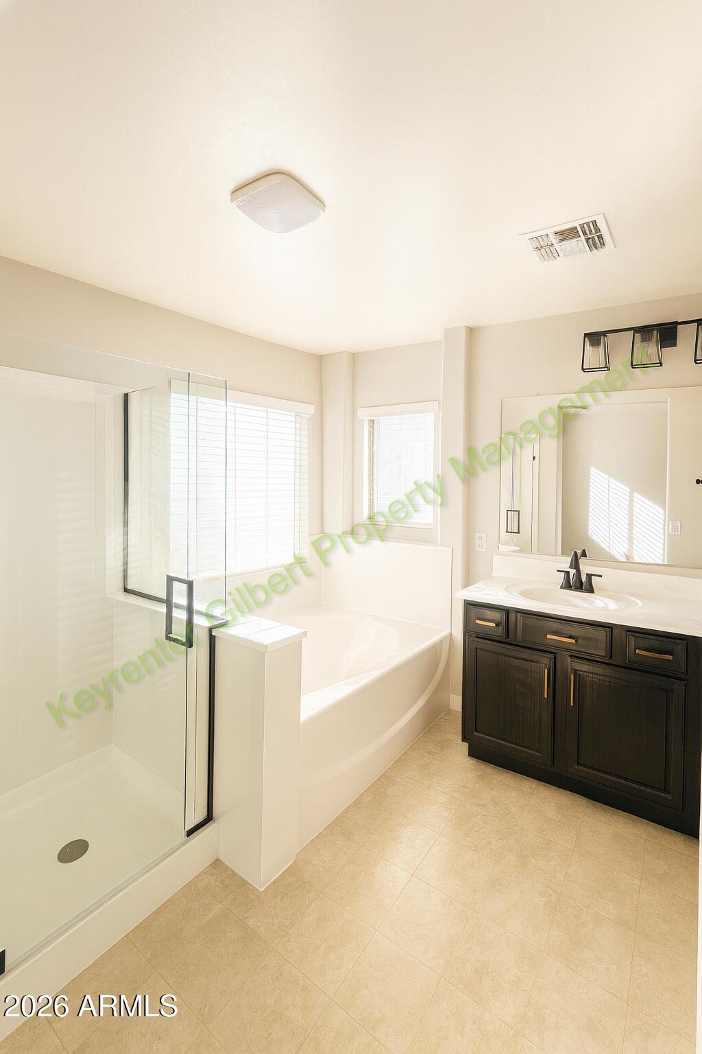 106 East Catclaw Street Gilbert, AZ 85296 - Photo 11 of 28 20251208_235232951_iOS