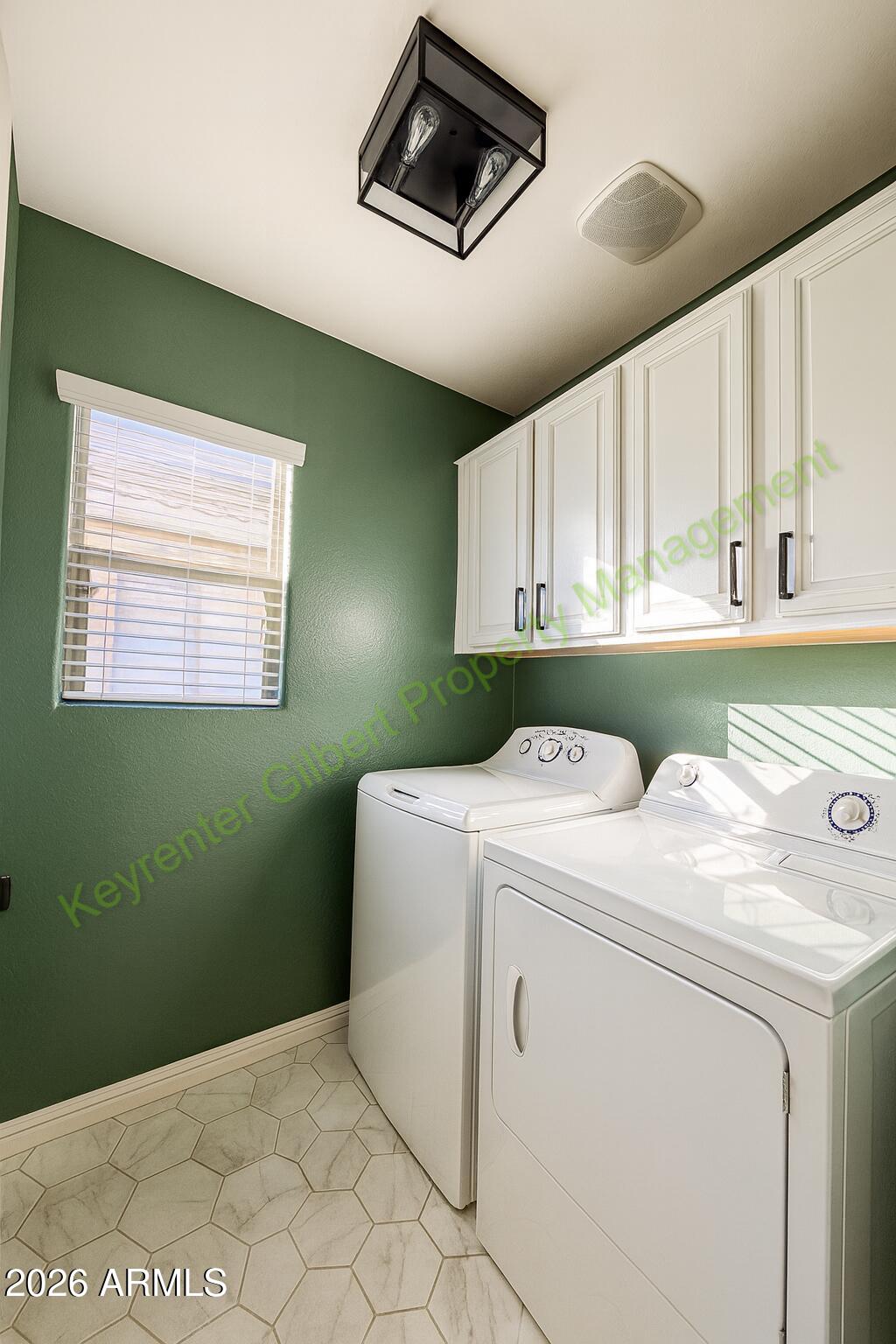 106 East Catclaw Street Gilbert, AZ 85296 - Photo 16 of 28 20251209_003832237_iOS