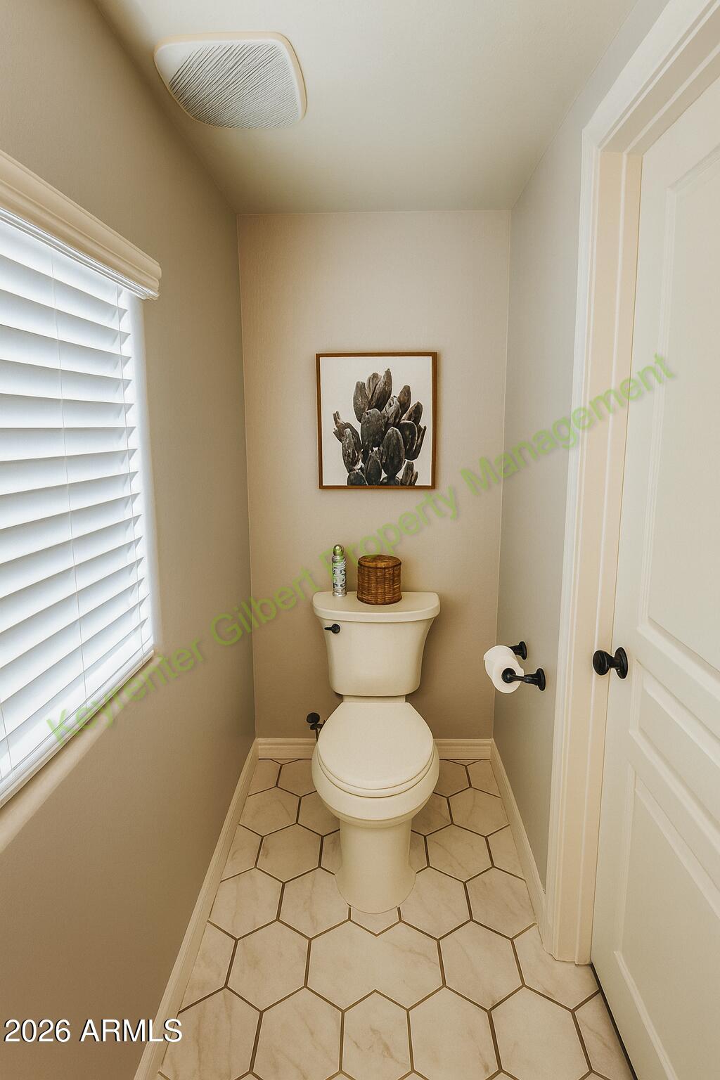 106 East Catclaw Street Gilbert, AZ 85296 - Photo 9 of 28 20251208_234402601_iOS