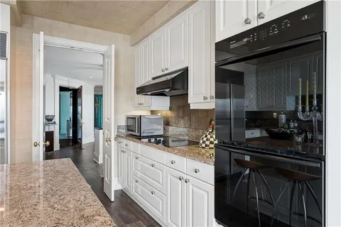 $1,195,000 | 750 Park Avenue Northeast, Unit 27S, Atlanta, GA 30326