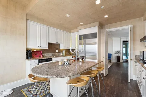 $1,195,000 | 750 Park Avenue Northeast, Unit 27S, Atlanta, GA 30326