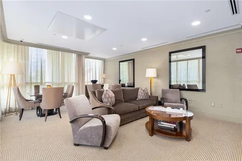 $1,195,000 | 750 Park Avenue Northeast, Unit 27S, Atlanta, GA 30326