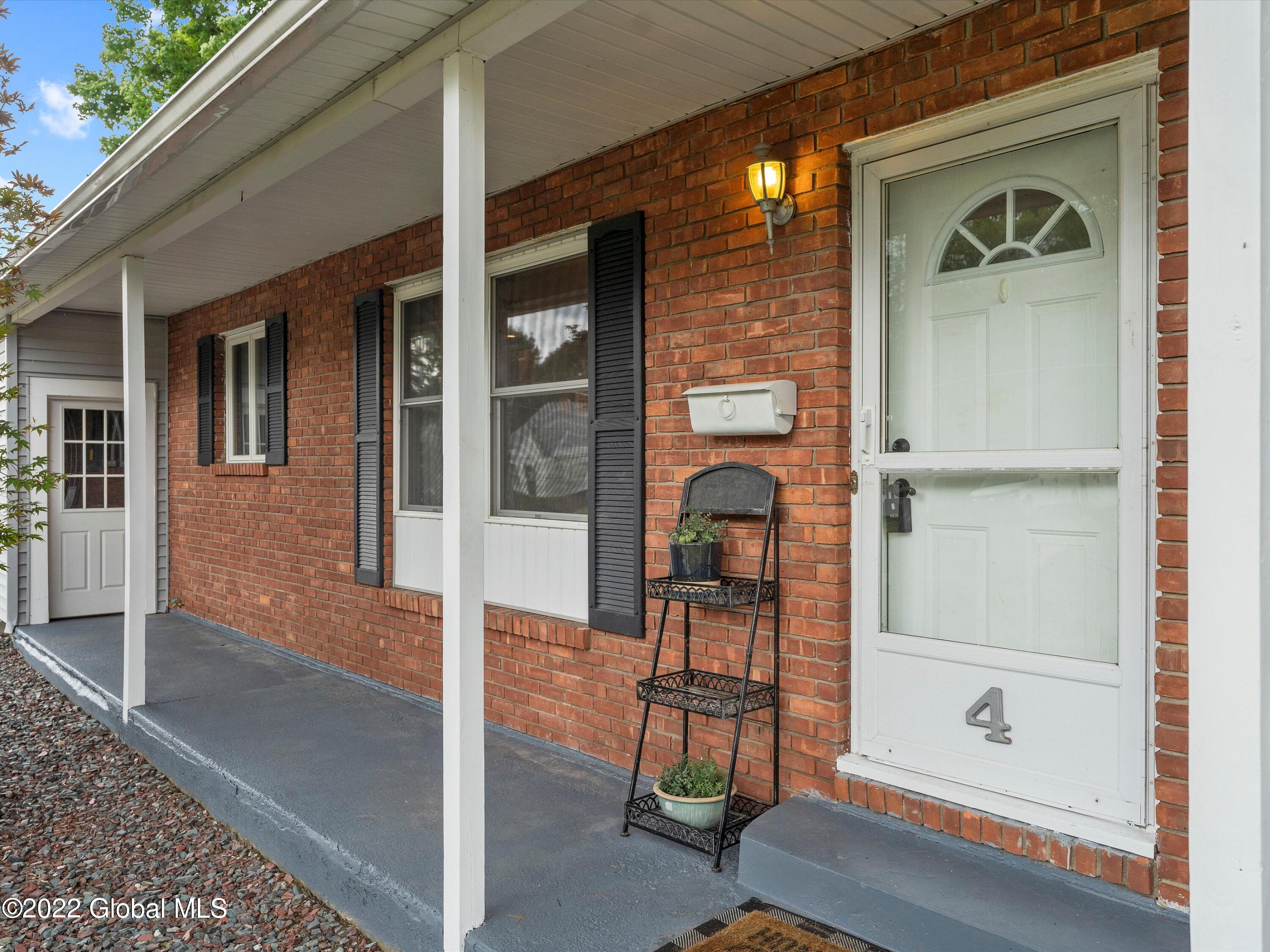 4 Harmon Road Glenville, NY 12302 - Photo 6 of 46 42-DSC07490