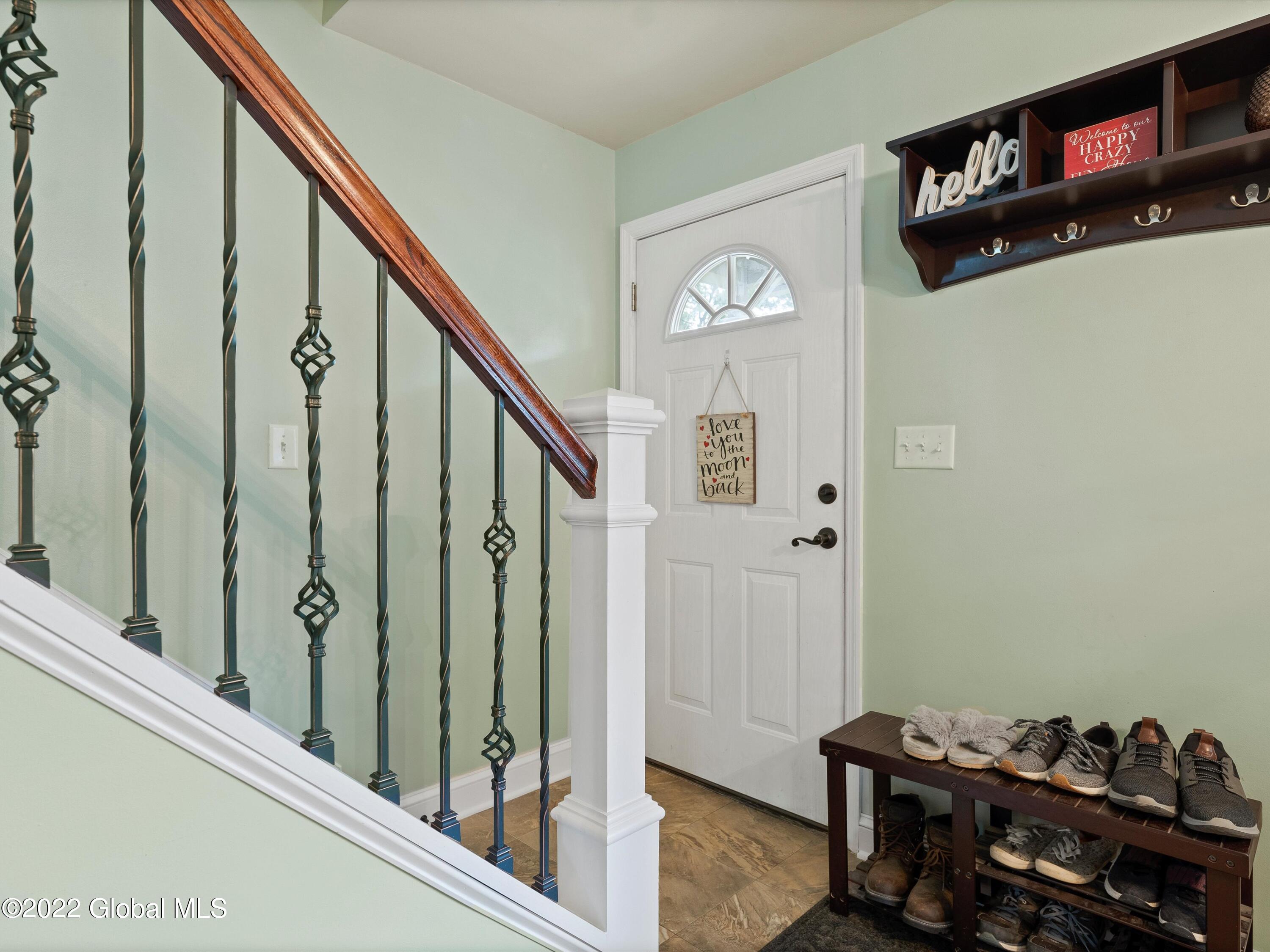 4 Harmon Road Glenville, NY 12302 - Photo 8 of 46 19-DSC07560