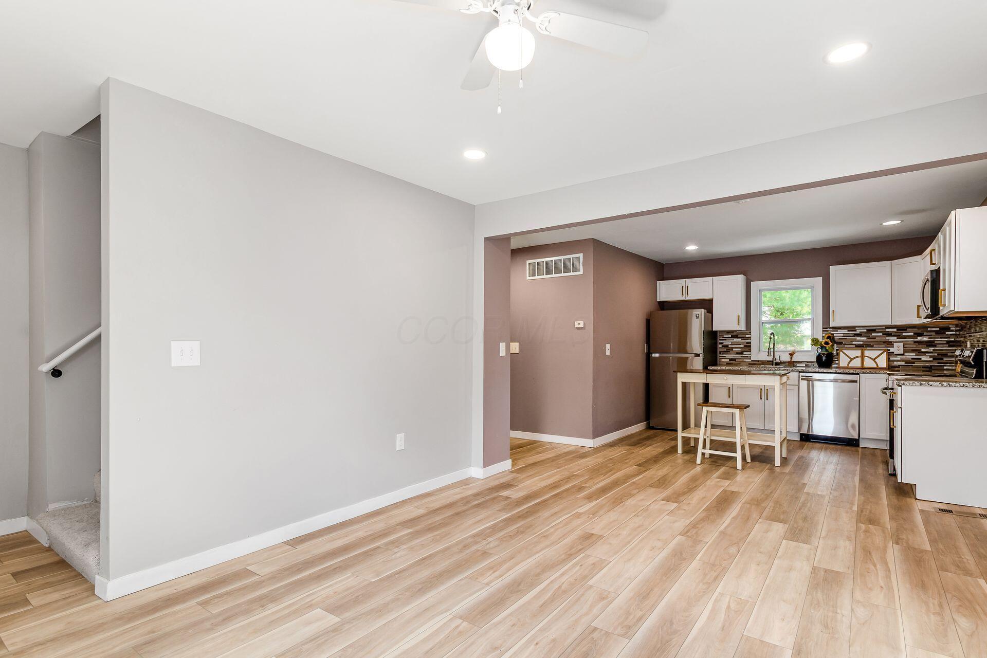 168 London Road Delaware, OH 43015 - Photo 13 of 43 013_512cc4e5_K 168 London 047