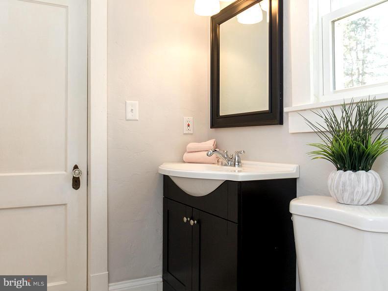 1730 Freeland Road Freeland, MD 21053 - Photo 21 of 26 Bath (Master)