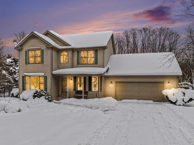 $464,900 | 1670 North 7th Street, Kalamazoo, MI 49009