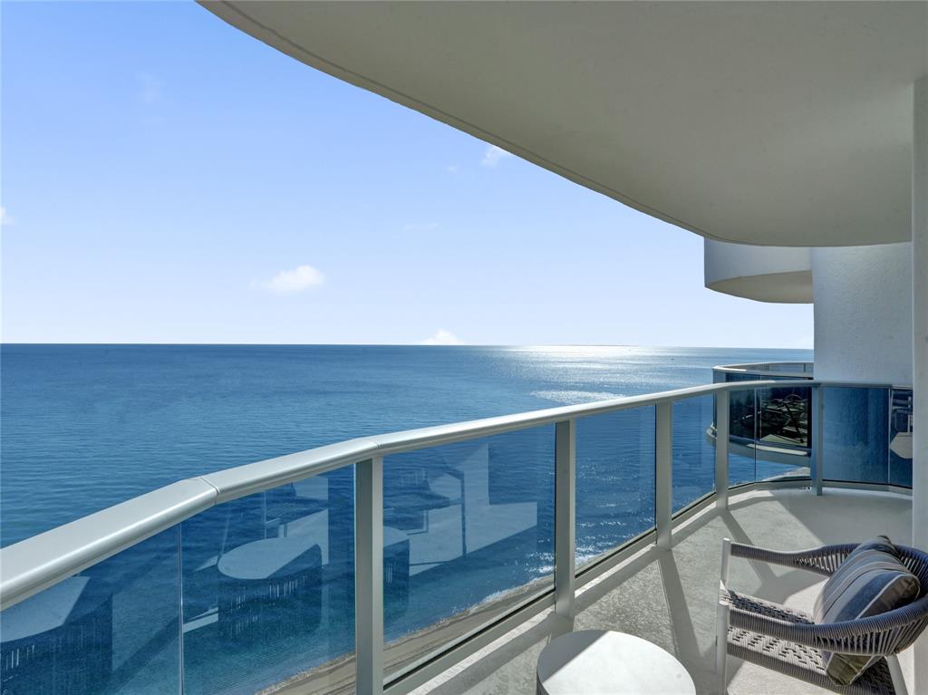 350 South Ocean Boulevard, Unit PHA Boca Raton, FL 33432 - Photo 30 of 64 a living room with furniture