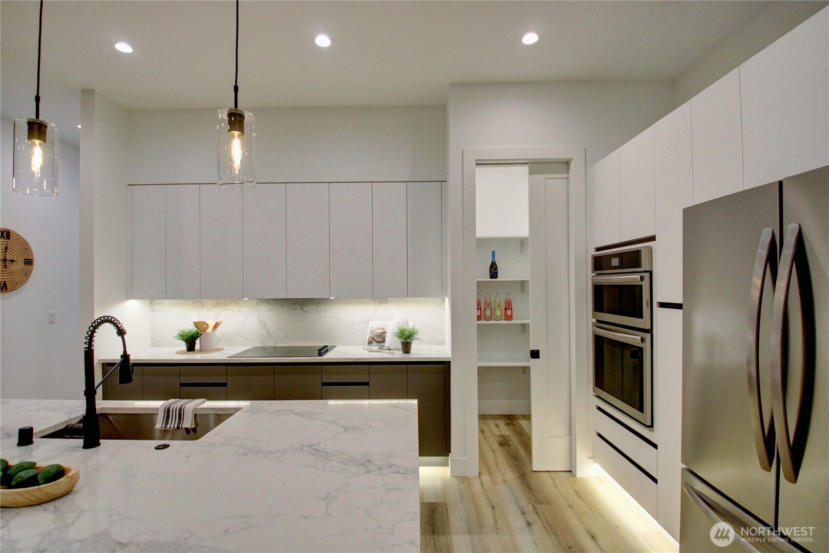3 Cayuse Court Bellingham, WA 98229 - Photo 21 of 40 a kitchen with stainless steel appliances granite countertop a refrigerator and a stove
