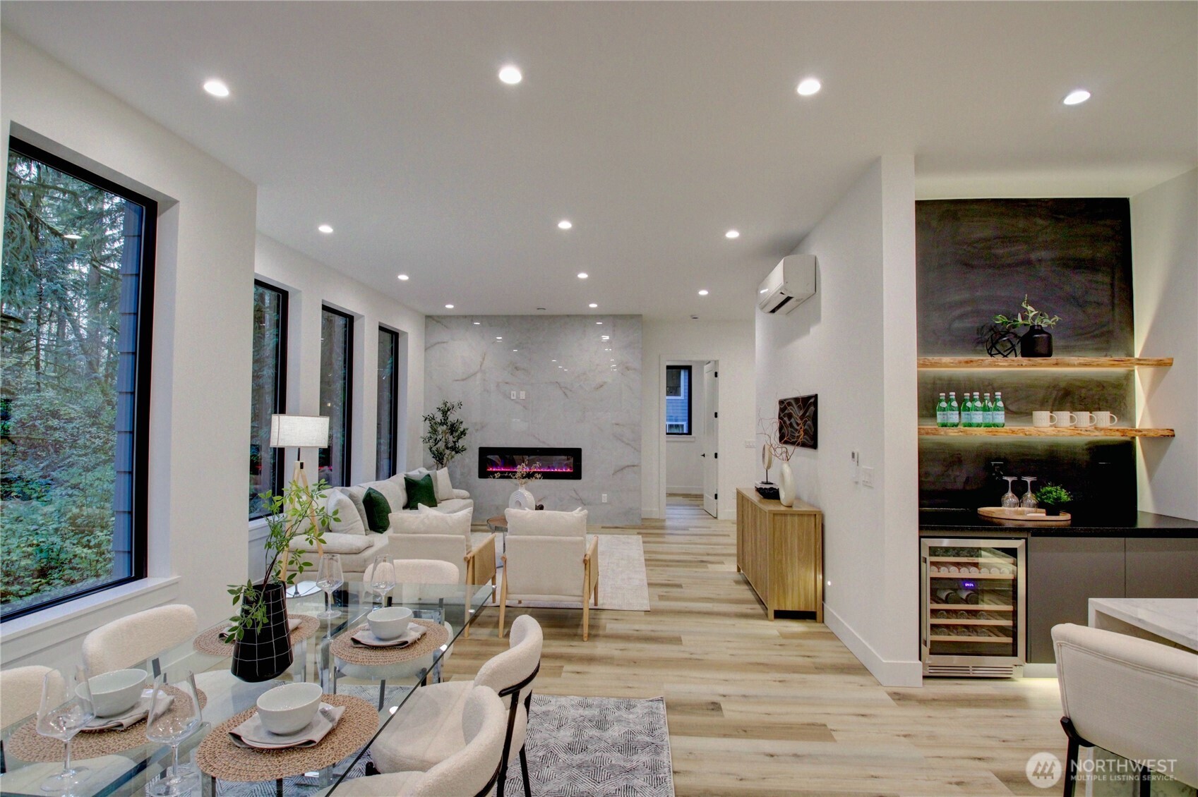 3 Cayuse Court Bellingham, WA 98229 - Photo 8 of 40 a living room with furniture and a large window