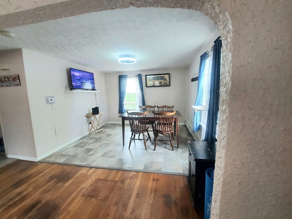 41 Dudley Hill Road Dudley, MA 01571 - Photo 6 of 18