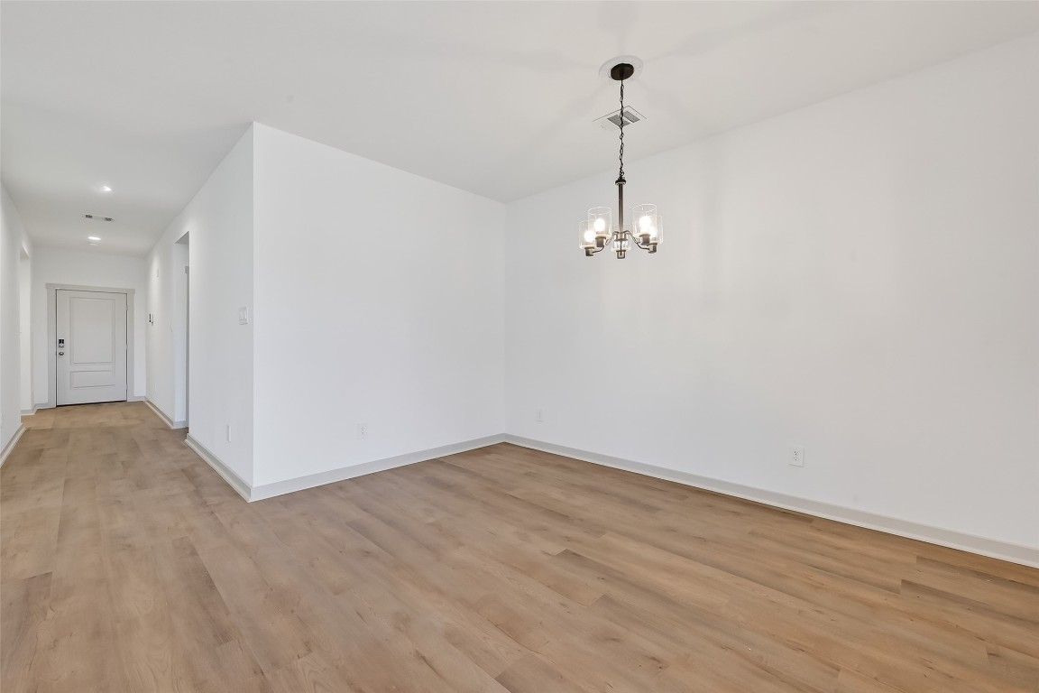 827 Silver Kettle Drive Rosharon, TX 77583 - Photo 10 of 28