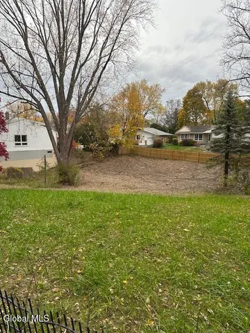 $100,000 | 20 Freeman Road, Albany, NY 12208