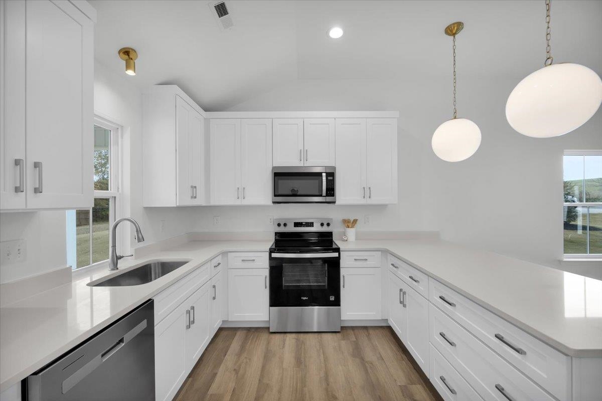 269 Ragan Street Campobello, SC 29322 - Photo 13 of 28