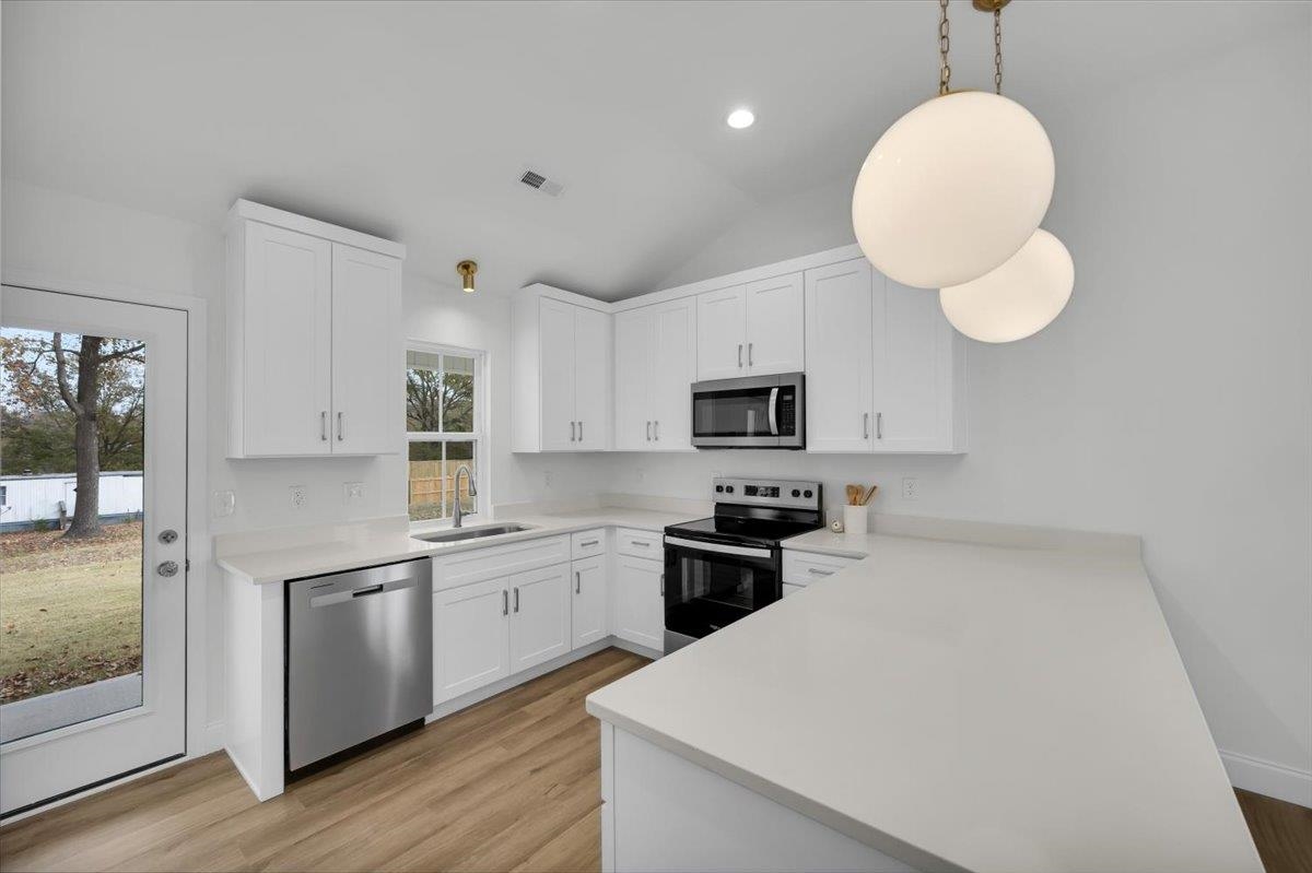 269 Ragan Street Campobello, SC 29322 - Photo 14 of 28