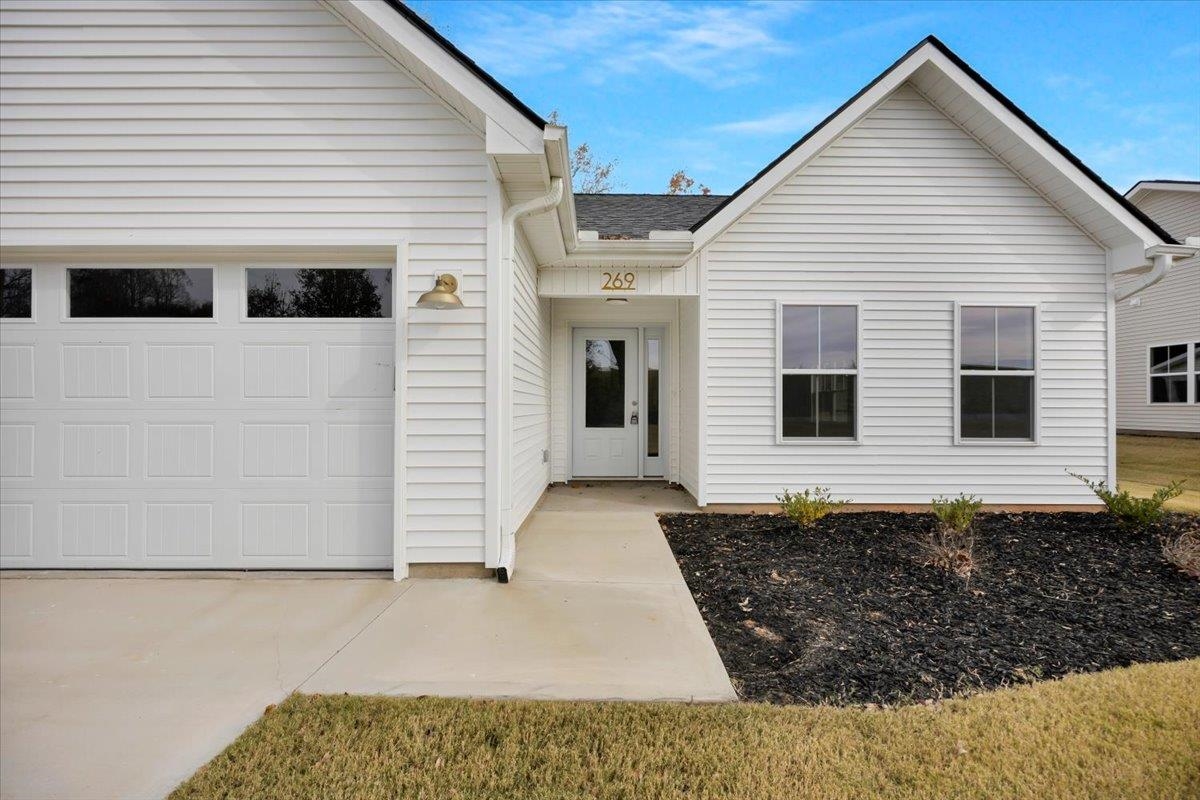 269 Ragan Street Campobello, SC 29322 - Photo 4 of 28