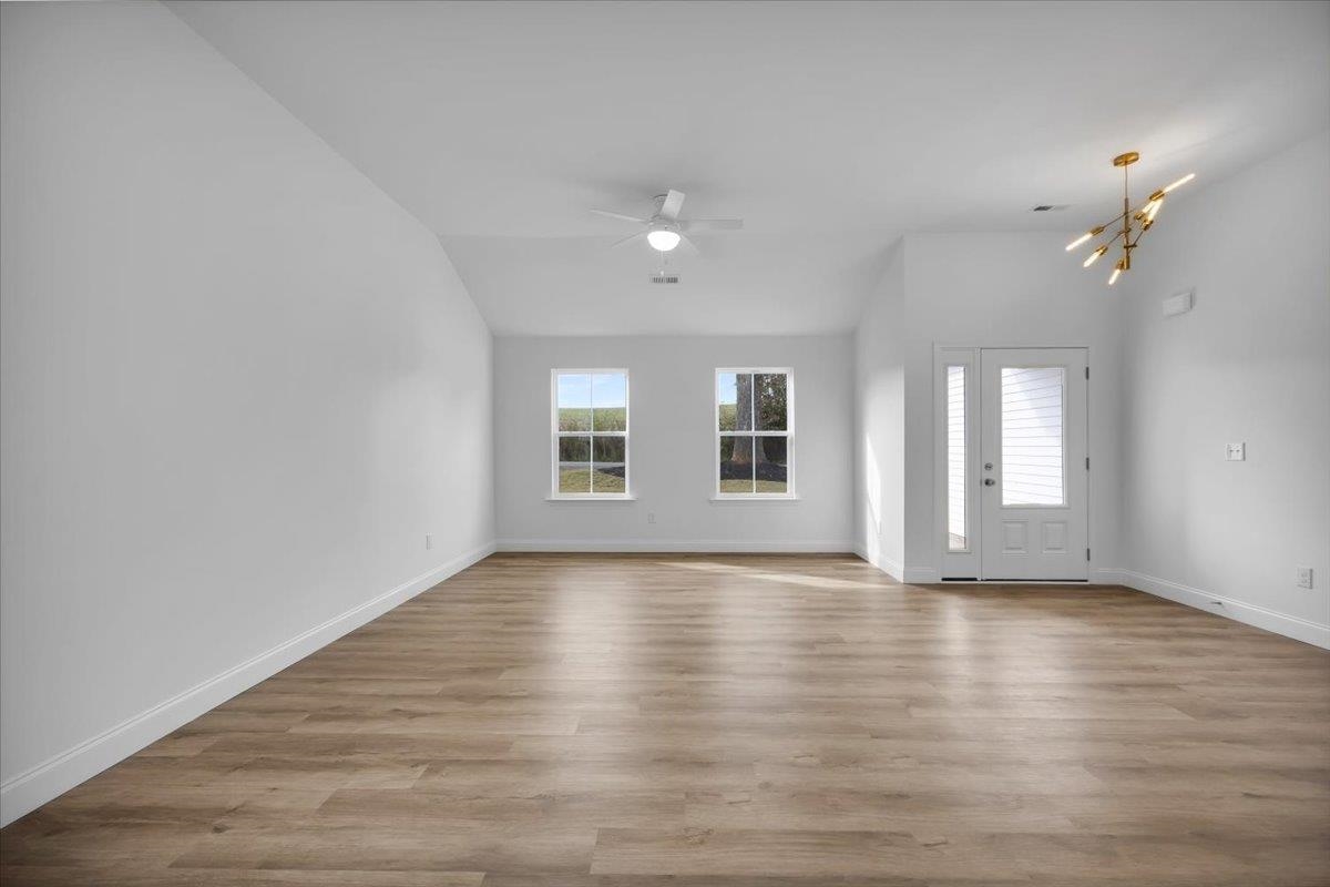 269 Ragan Street Campobello, SC 29322 - Photo 8 of 28