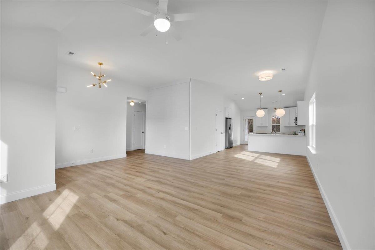 269 Ragan Street Campobello, SC 29322 - Photo 9 of 28