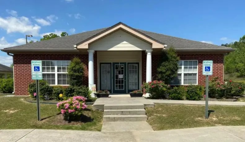 1060 Mountain View Road Northeast Other, AL 35640 - Photo 2 of 7