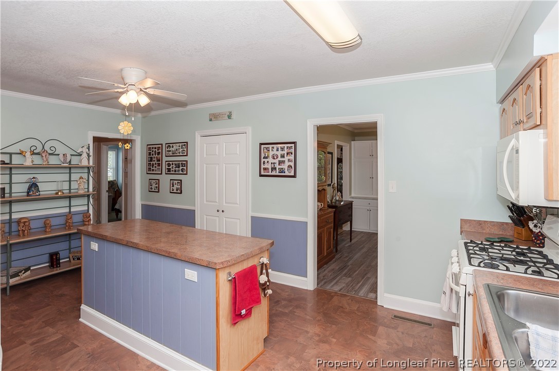 207 Marshall Road Fayetteville, NC 28303 - Photo 12 of 36 Gallery Image 12