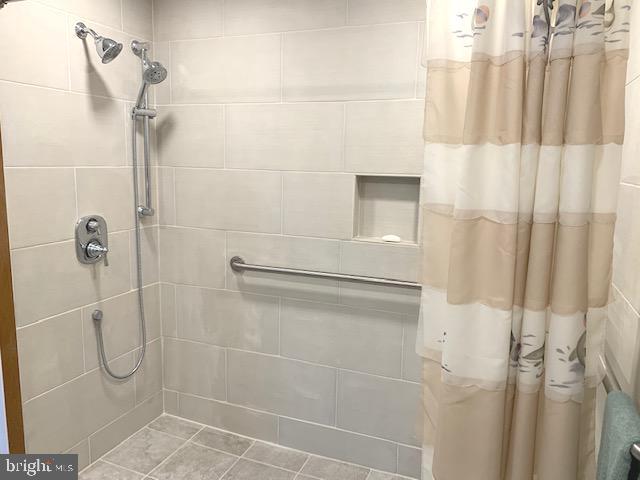 2578 Valley Road Berkeley Springs, WV 25411 - Photo 13 of 30 masterbath walkin shower