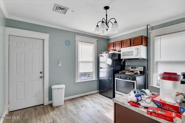 $367,000 | 2418 Campbell Avenue, Schenectady, NY 12306