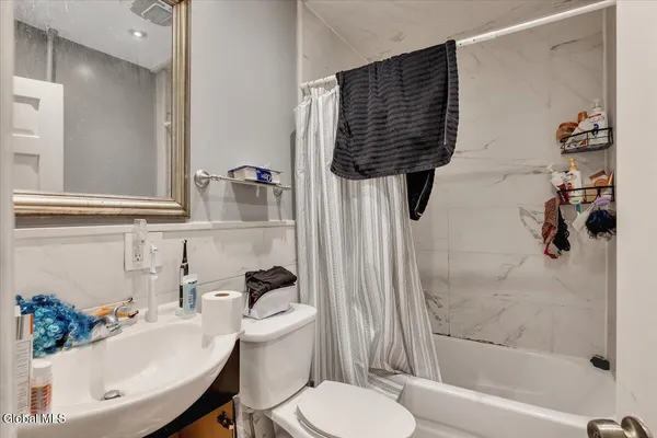 $367,000 | 2418 Campbell Avenue, Schenectady, NY 12306