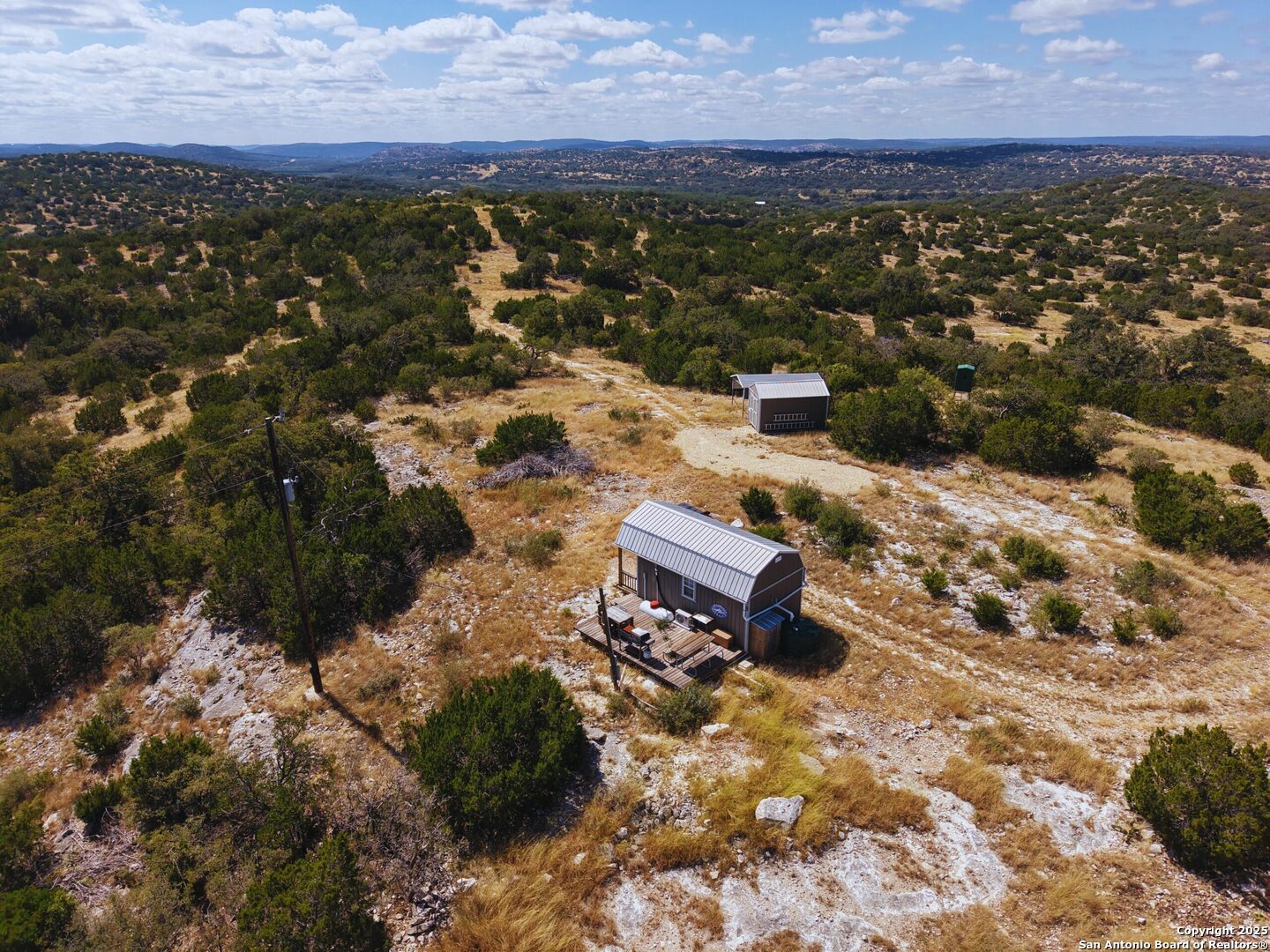 300 County Road 550 Rocksprings, TX 78880 - Photo 25 of 32 a view of city with ocean