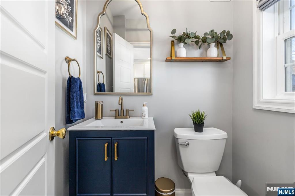 40 Courrier Place Rutherford, NJ 07070 - Photo 16 of 44