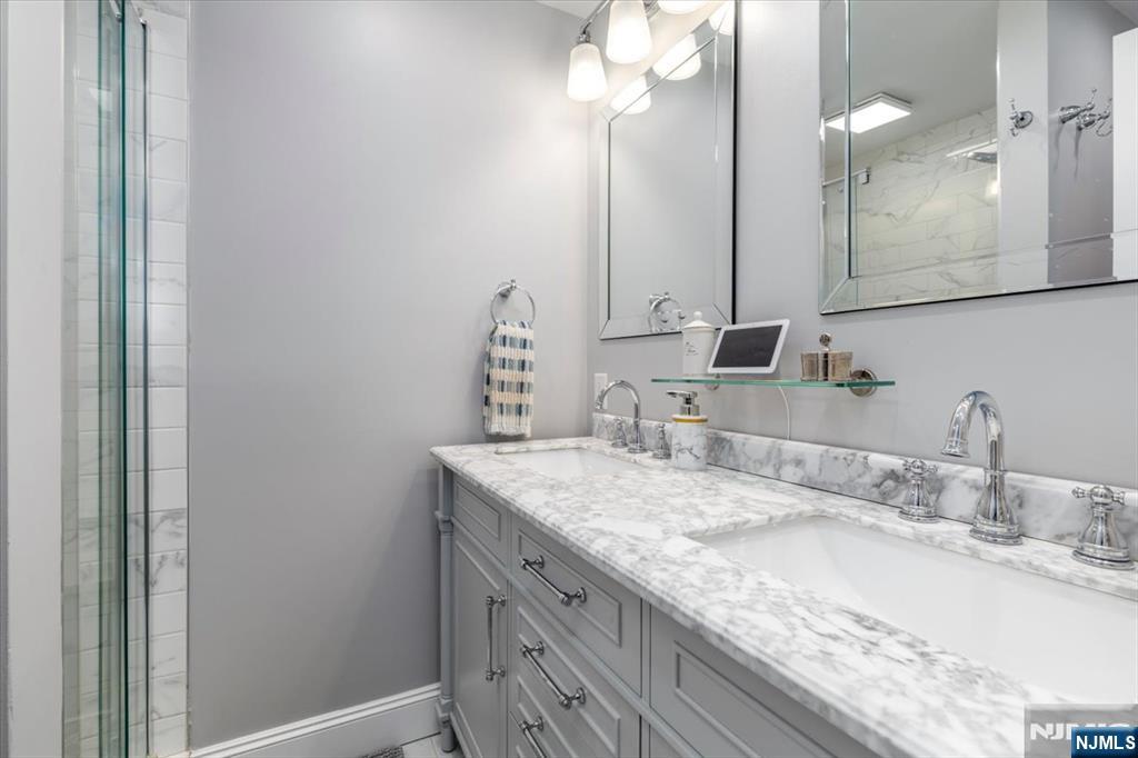 40 Courrier Place Rutherford, NJ 07070 - Photo 21 of 44