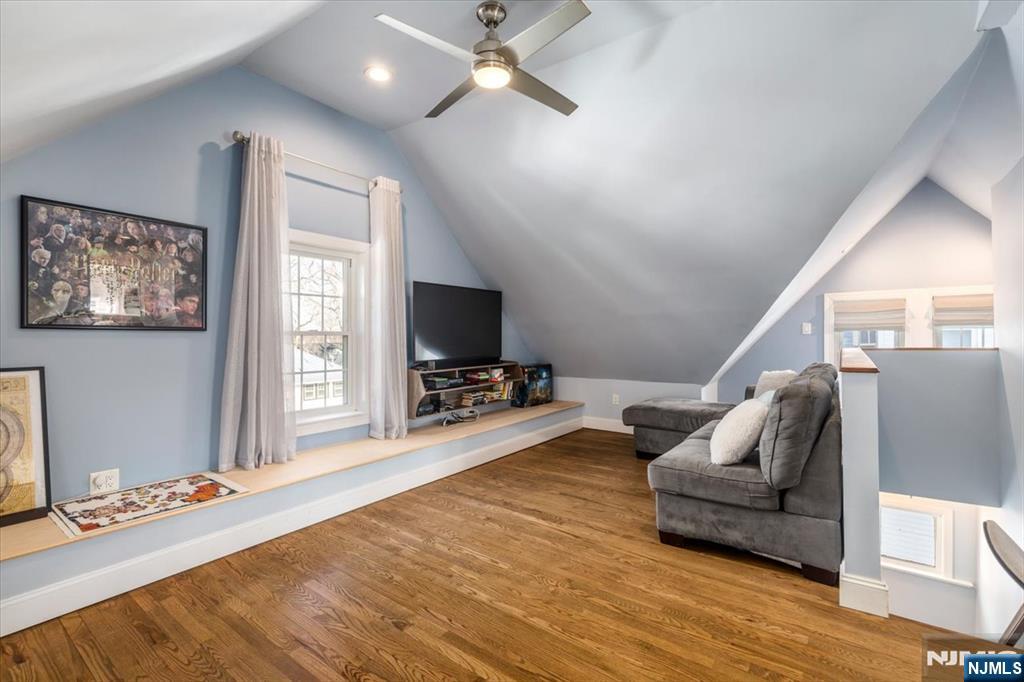 40 Courrier Place Rutherford, NJ 07070 - Photo 29 of 44