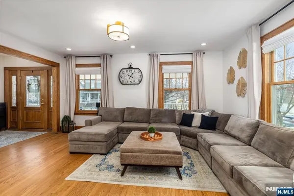 $1,150,000 | 40 Courrier Place, Rutherford, NJ 07070