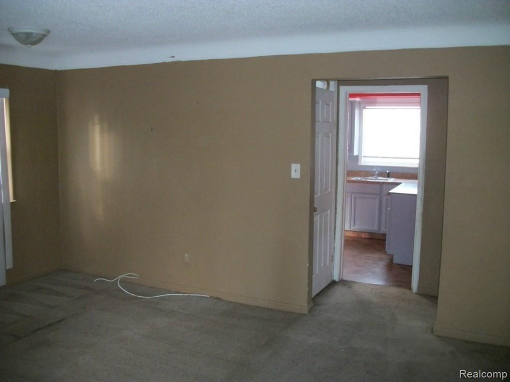 27366 Freda Street Inkster, MI 48141 - Photo 11 of 20 016.jpg