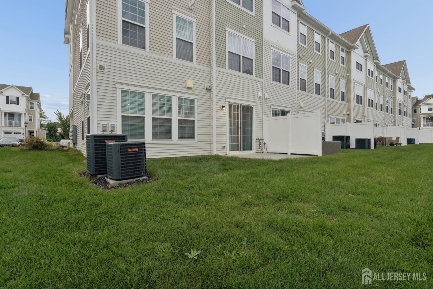 718 Station Road Dunellen, NJ 08812 - Photo 6 of 40 Gallery Image 6