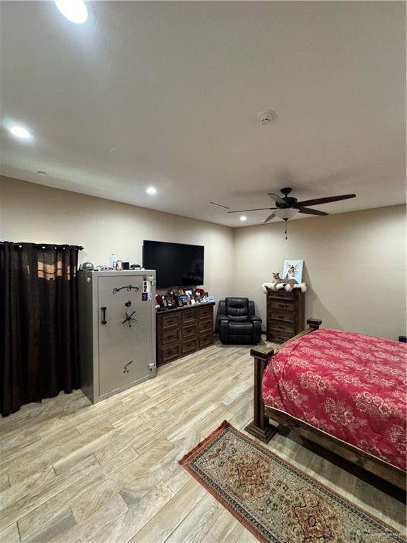 290 Fm 2844 Road Rio Grande City, TX 78582 - Photo 17 of 25 Bedroom featuring ceiling fan