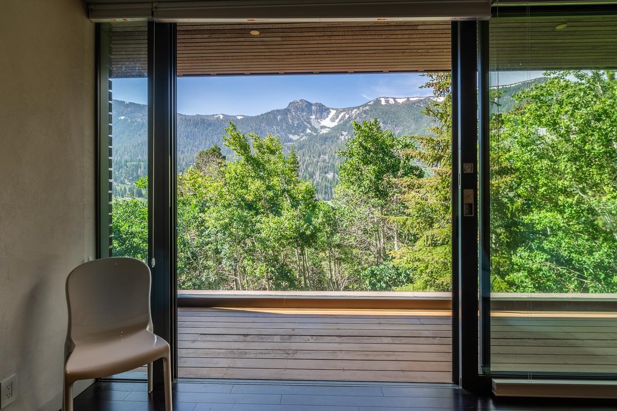 471 Ranch Road Mammoth Lakes, CA 93546 - Photo 14 of 50 Gallery Image 14