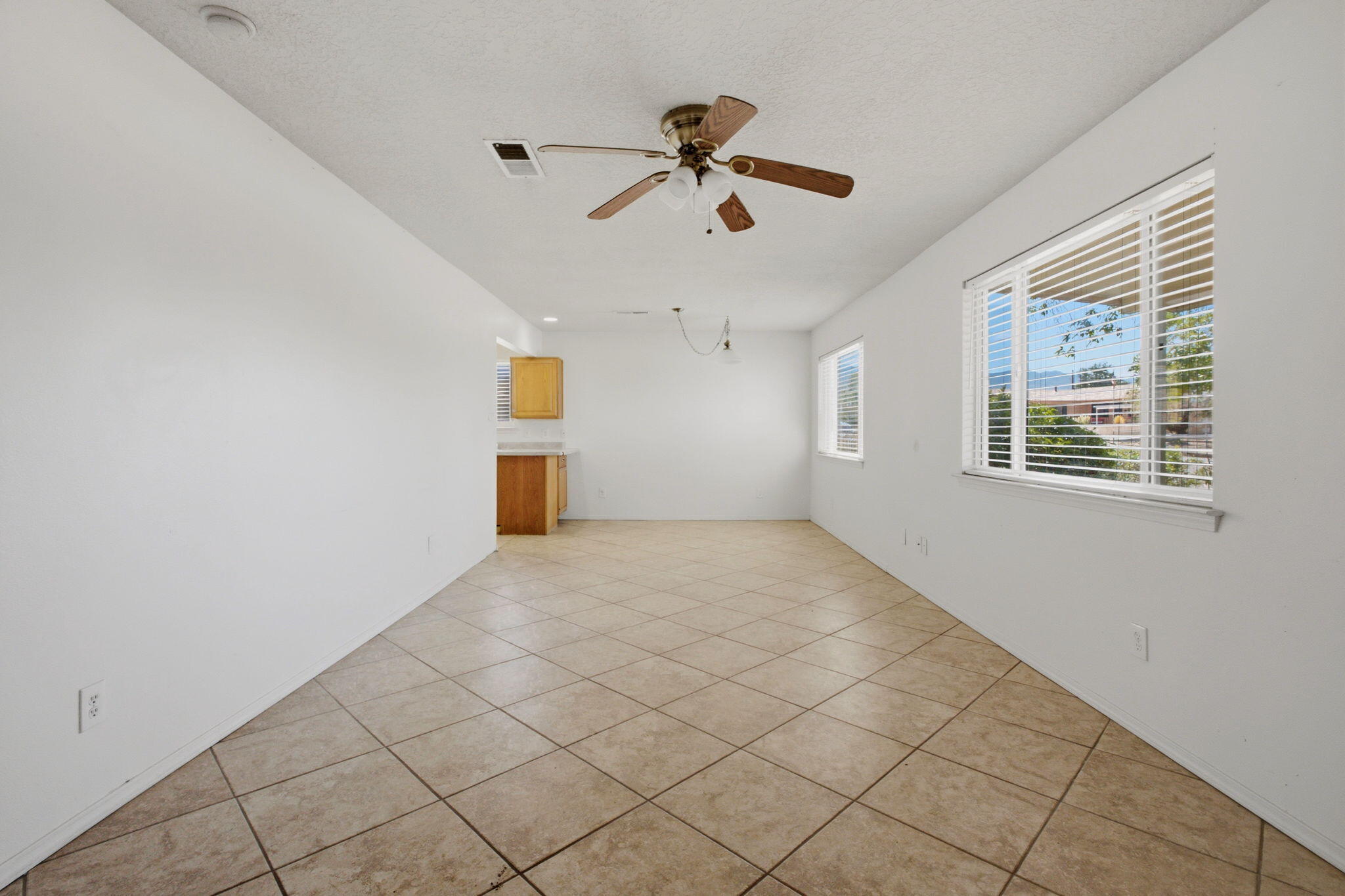 9329 Shoshone Road Northeast Albuquerque, NM 87111 - Photo 7 of 39 Gallery Image 7