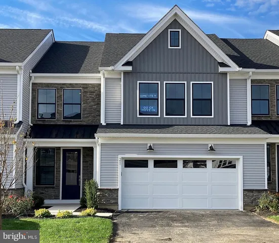 $779,000 | 21 Mill Creek Drive, Unit 11, Doylestown, PA 18901