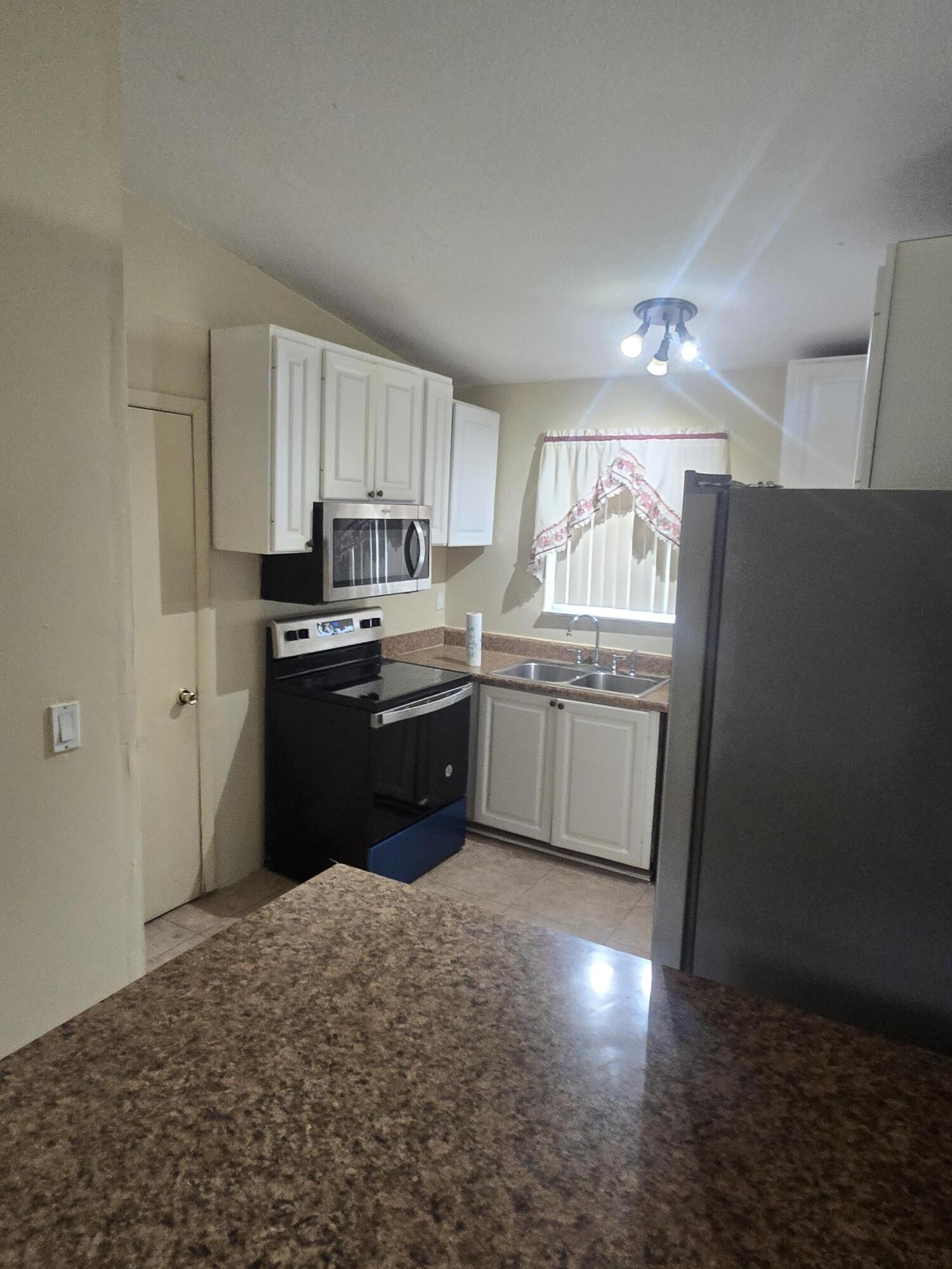 4941 Marbella Road North West Palm Beach, FL 33417 - Photo 8 of 18 pic5