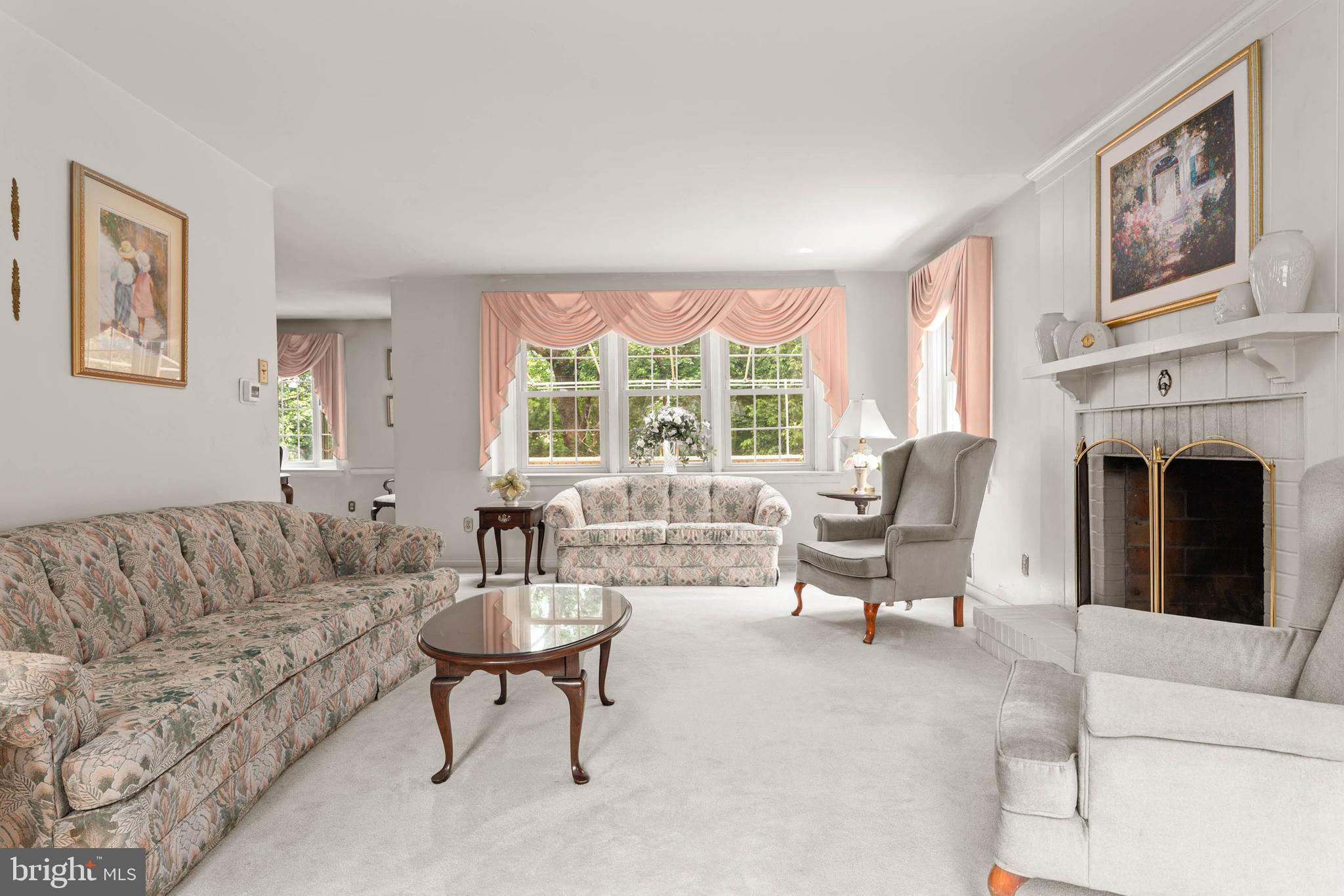 1801 Old Gulph Road Villanova, PA 19085 - Photo 3 of 32